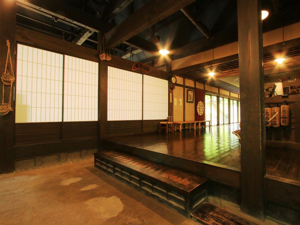 Отель Hatago Chujikan Маэбаси Экстерьер фото